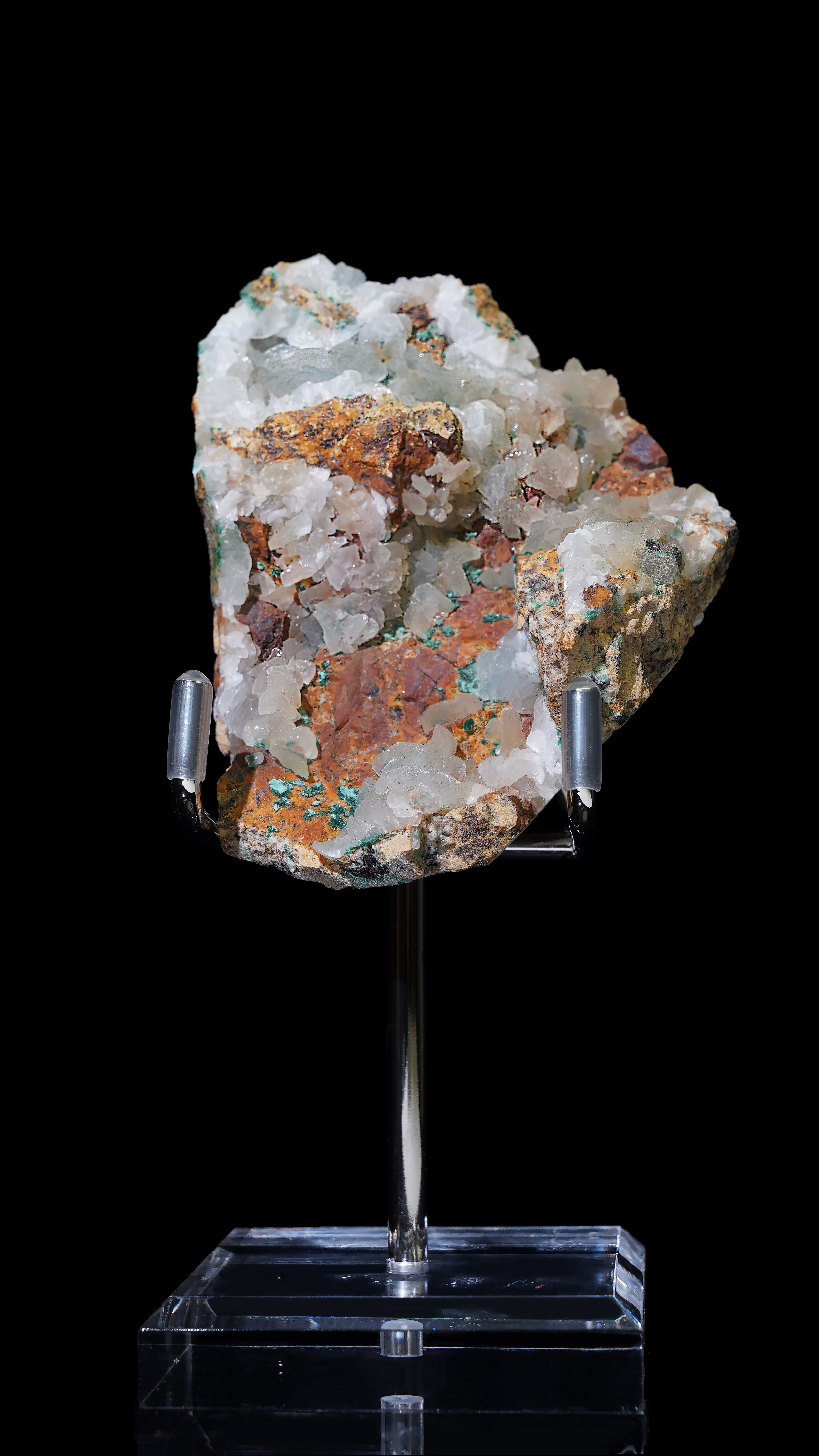 Quartz with Copper Minerals (106.3*78.9*40.3mm)