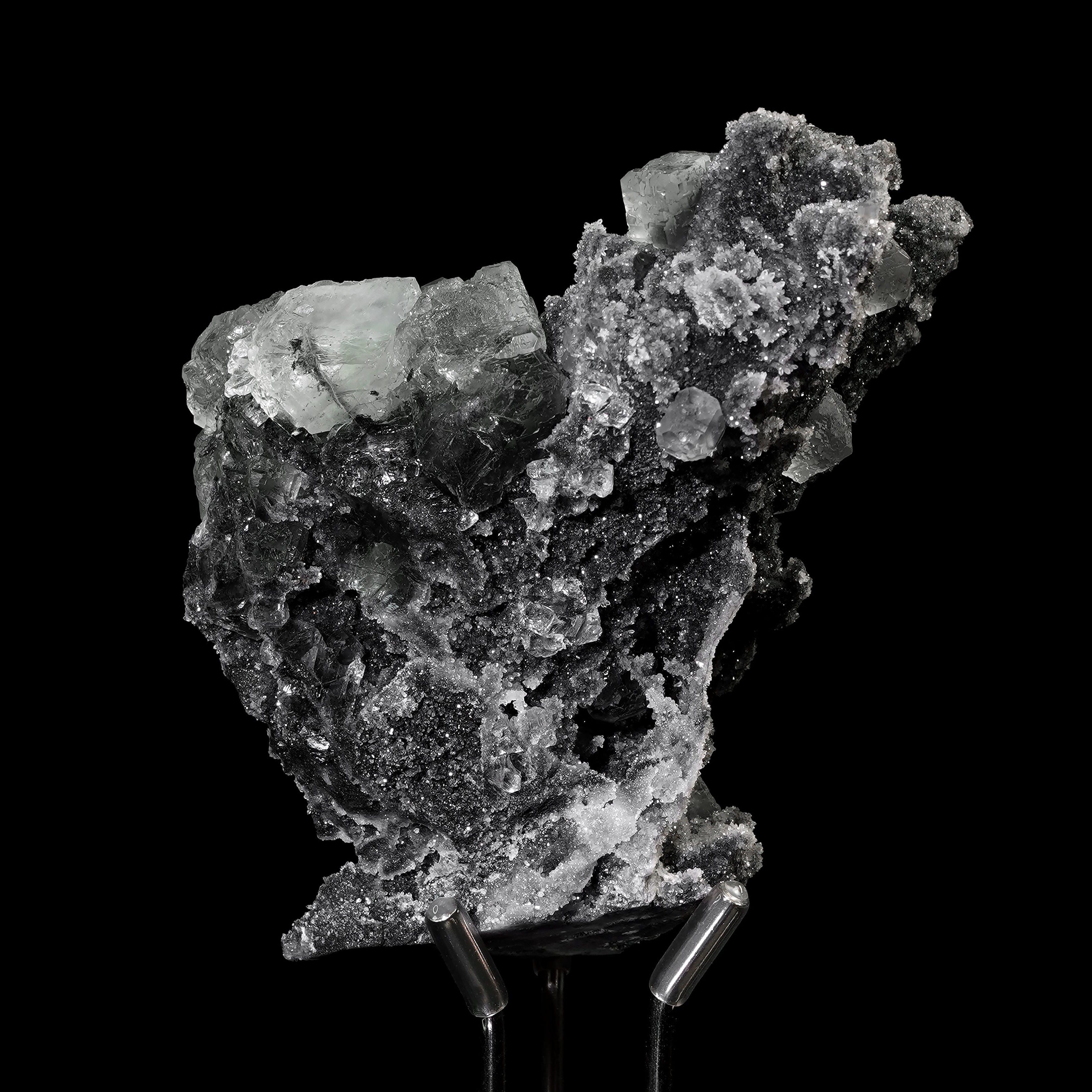 Gray Fluorite with Dark Mica (83*80.6*52.2mm)