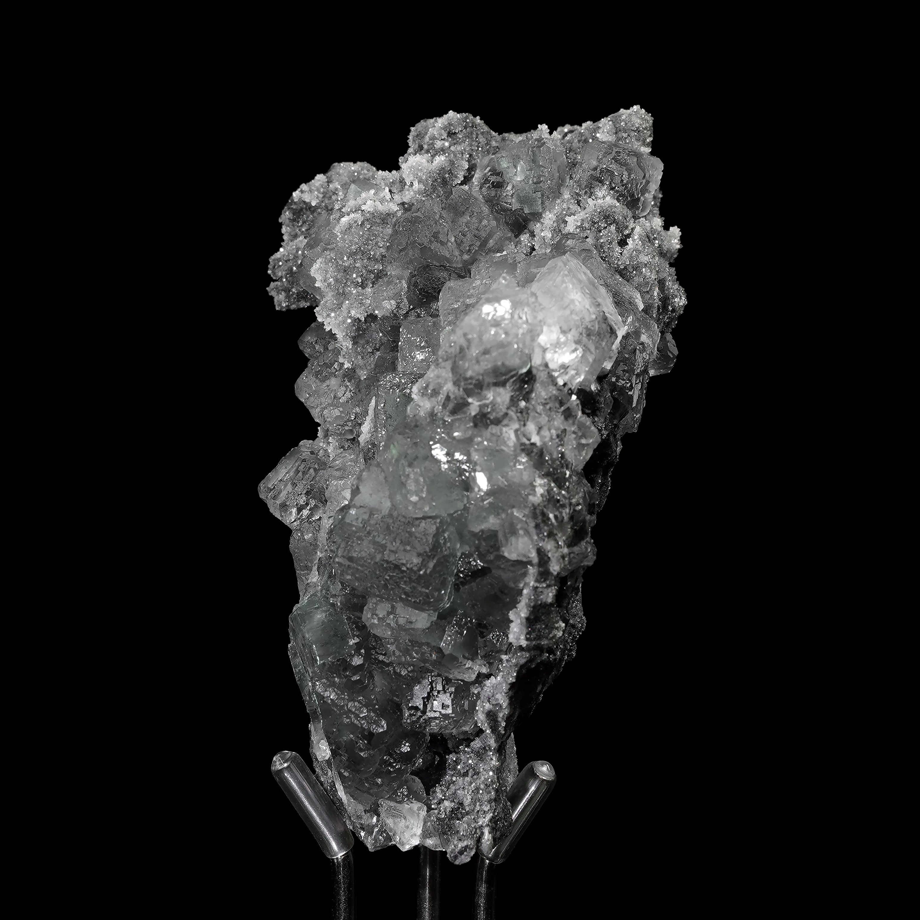 Gray Fluorite with Dark Mica (83*80.6*52.2mm)