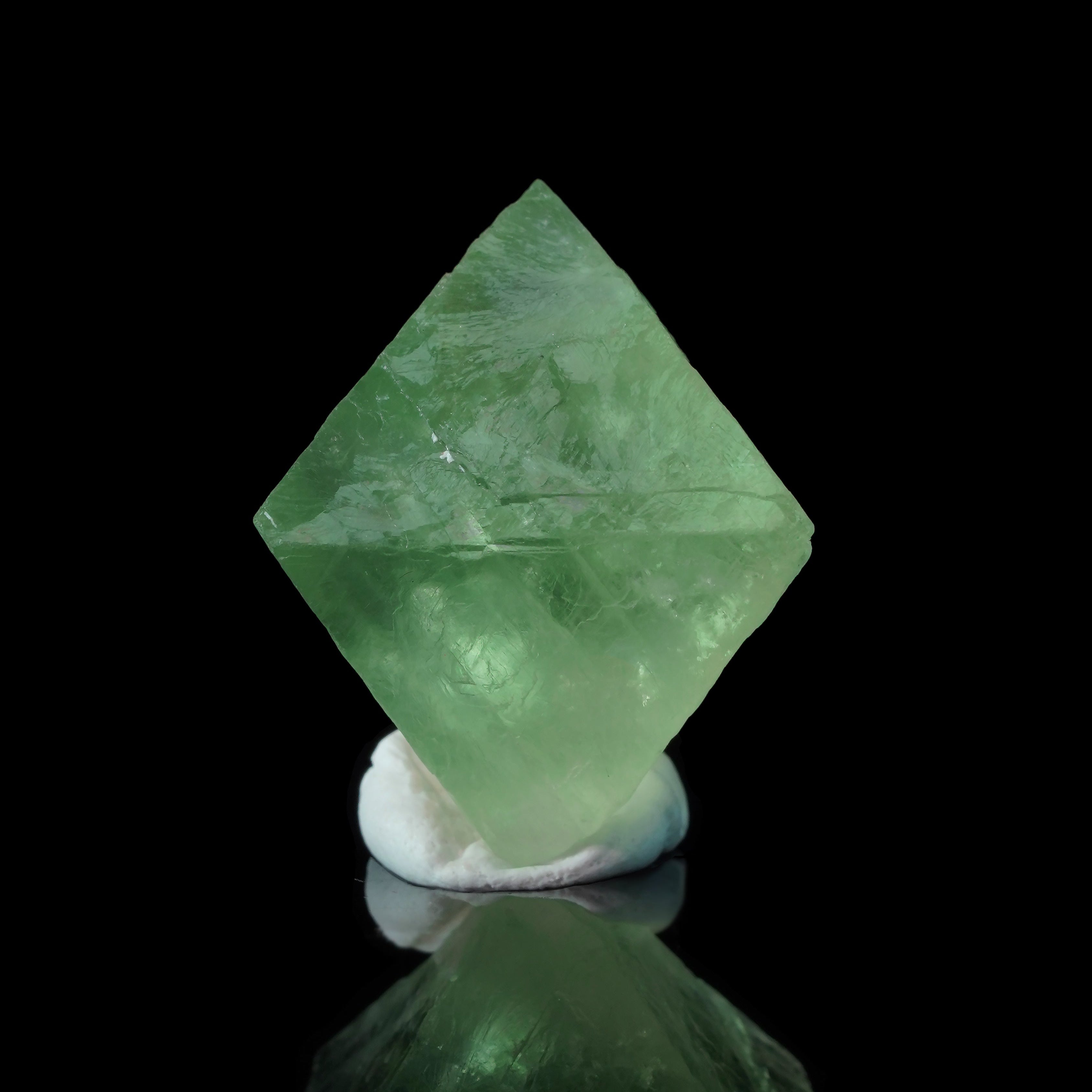Green Fluorite · Octahedron (37.1*36.8*35.3mm)
