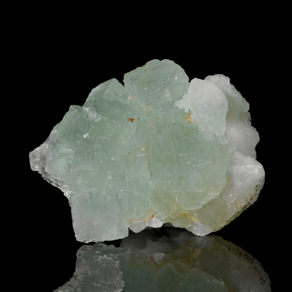 Layered Green Fluorite (50.3x37.1x24.9mm）