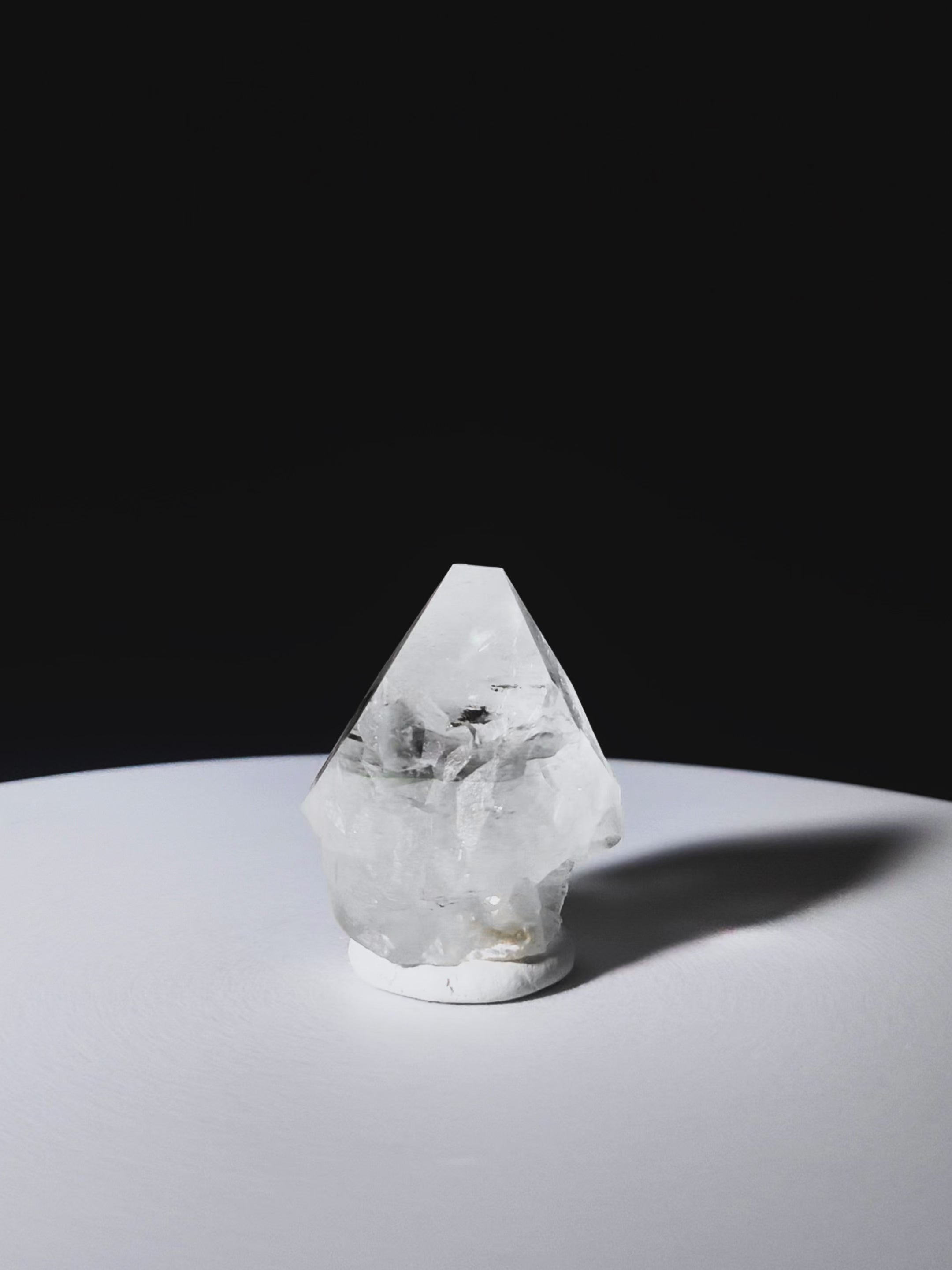 Apophyllite · Flat-Terminated Crystal (36.2*28*26.4mm)