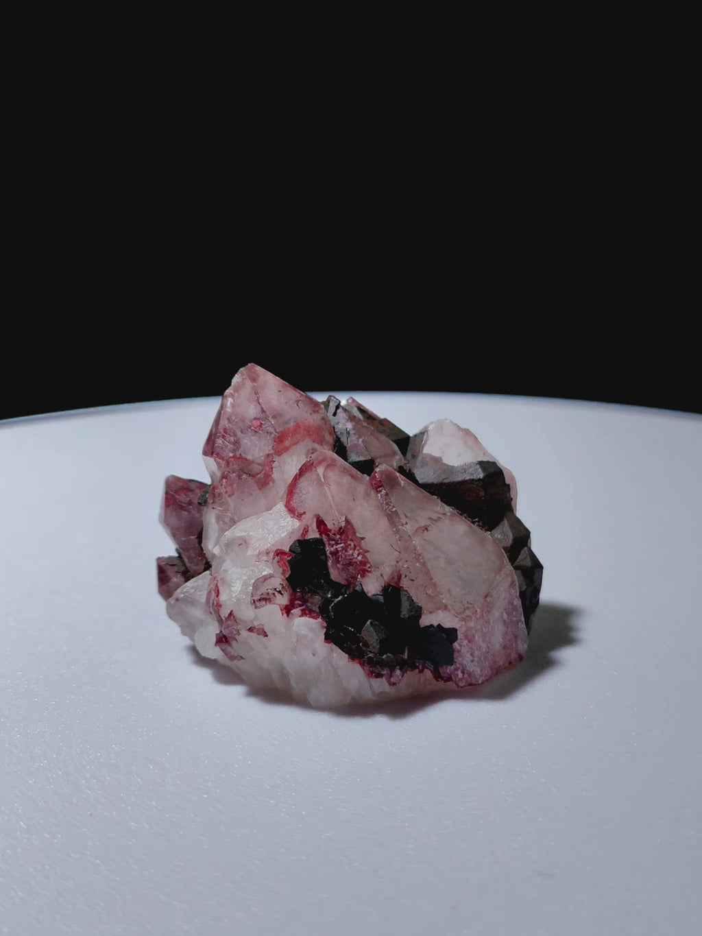 Hematite Quartz Cluster · Mountain Form (35*27.2*24.3mm)